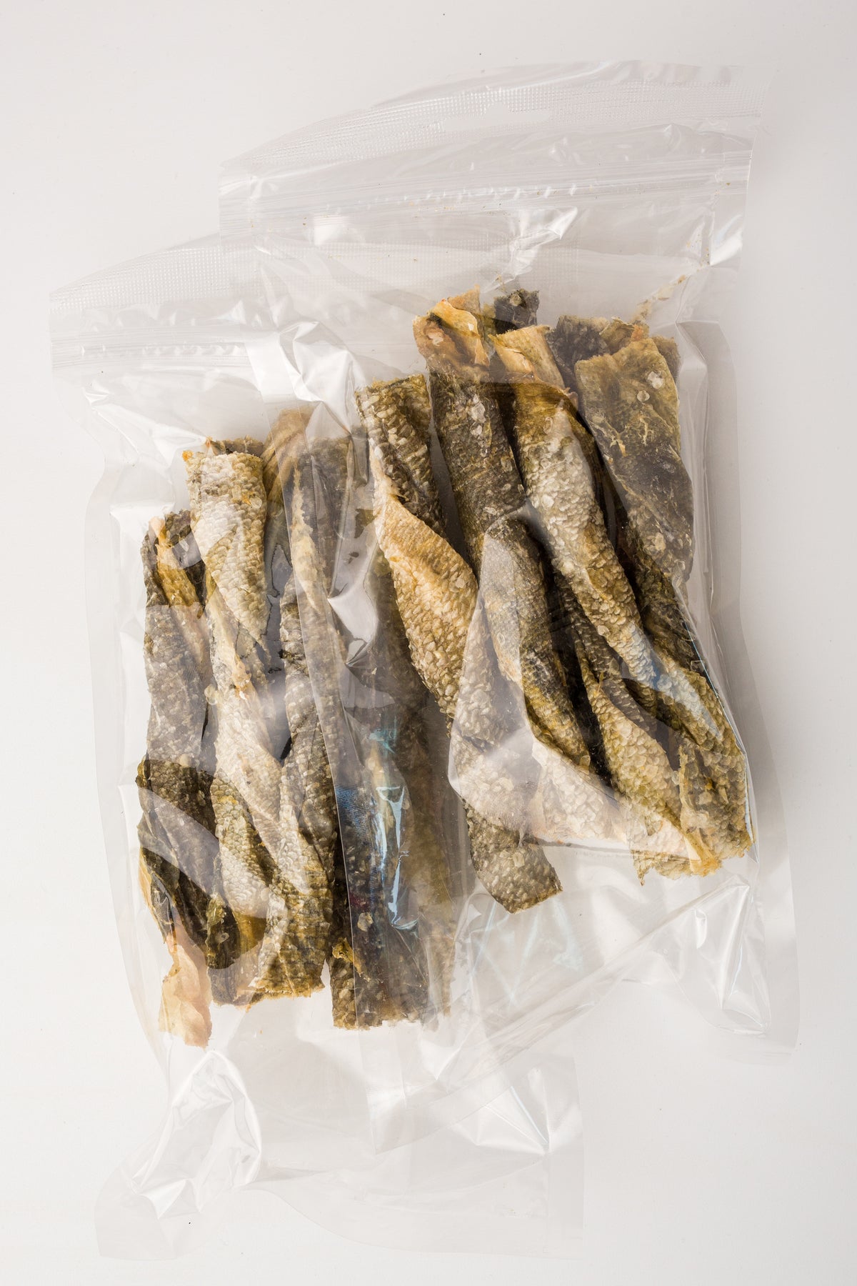 Cod skin chews