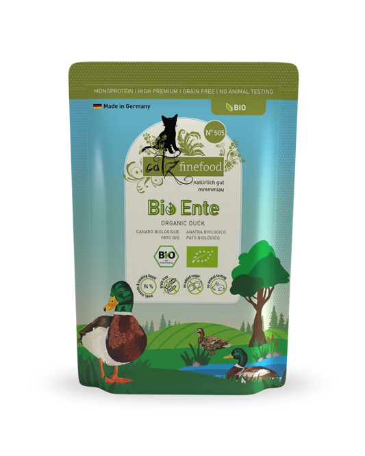 Organic wet food with duck | cat